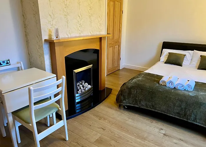 Housefield Stay, Room 4