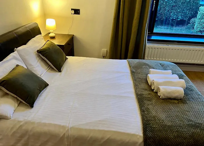 Housefield Stay, Room 4