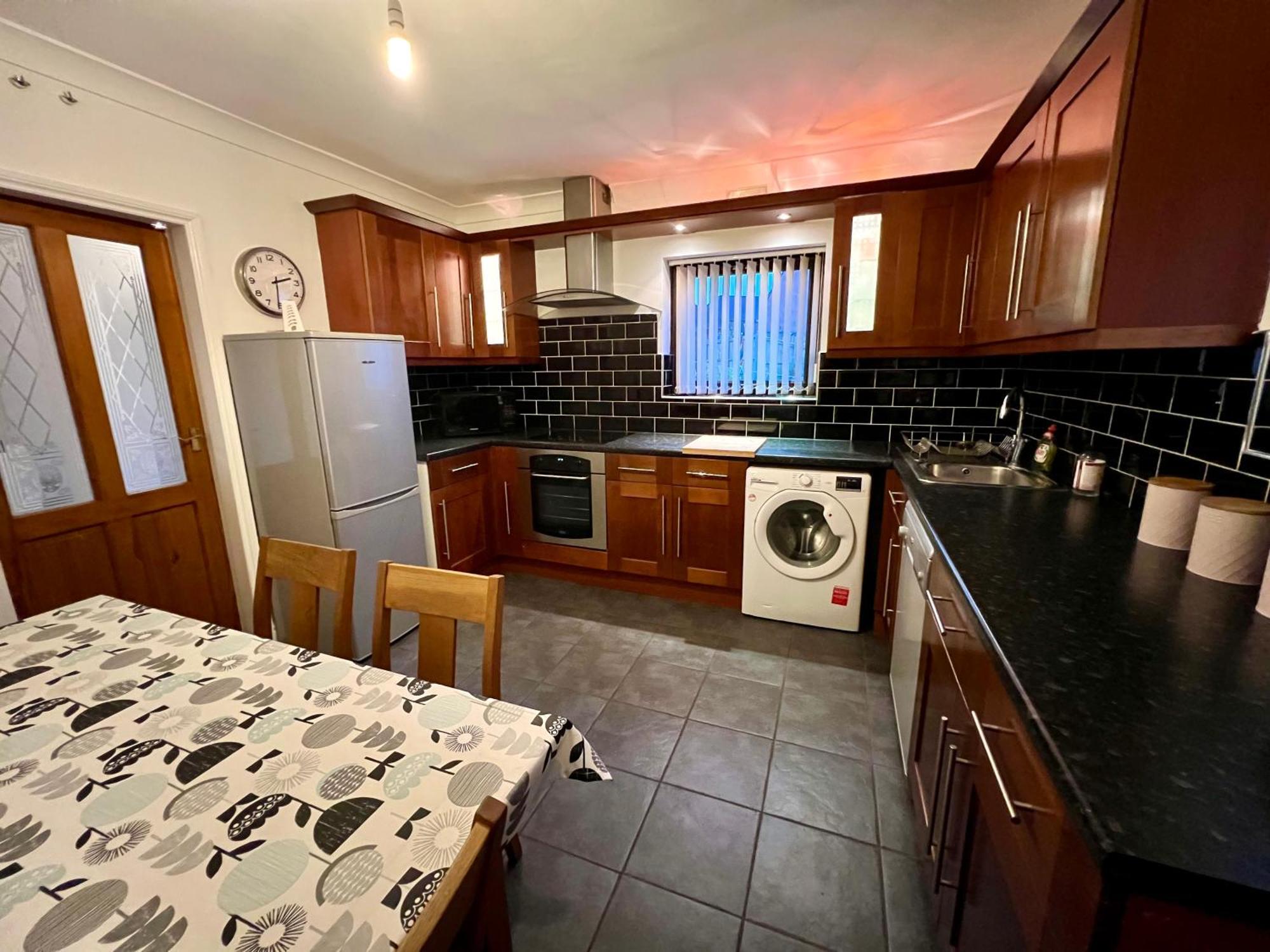 Housefield Stay, 4 *